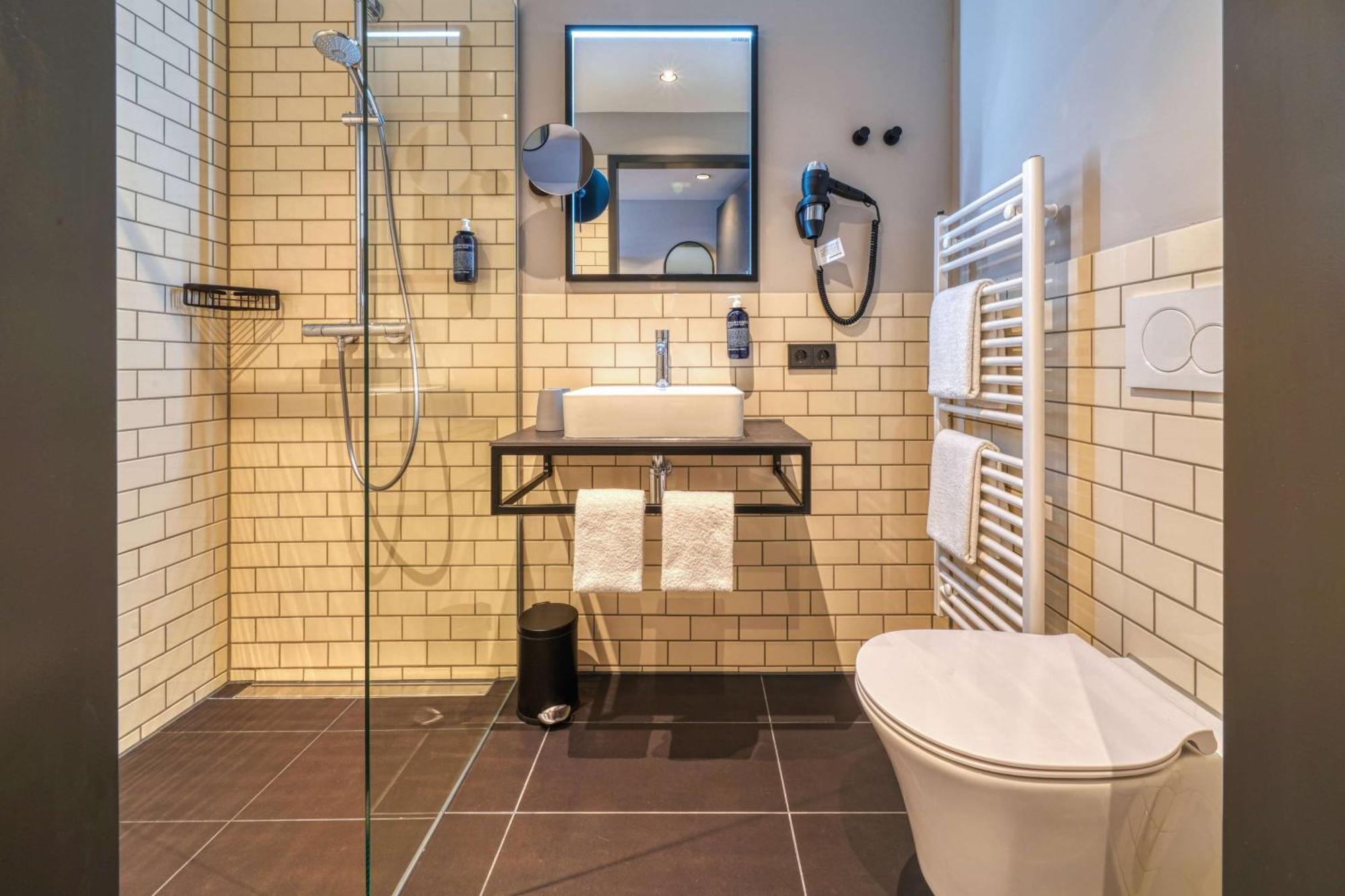 Nyce Hotel Ulm City, Trademark Collection By Wyndham Bagian luar foto